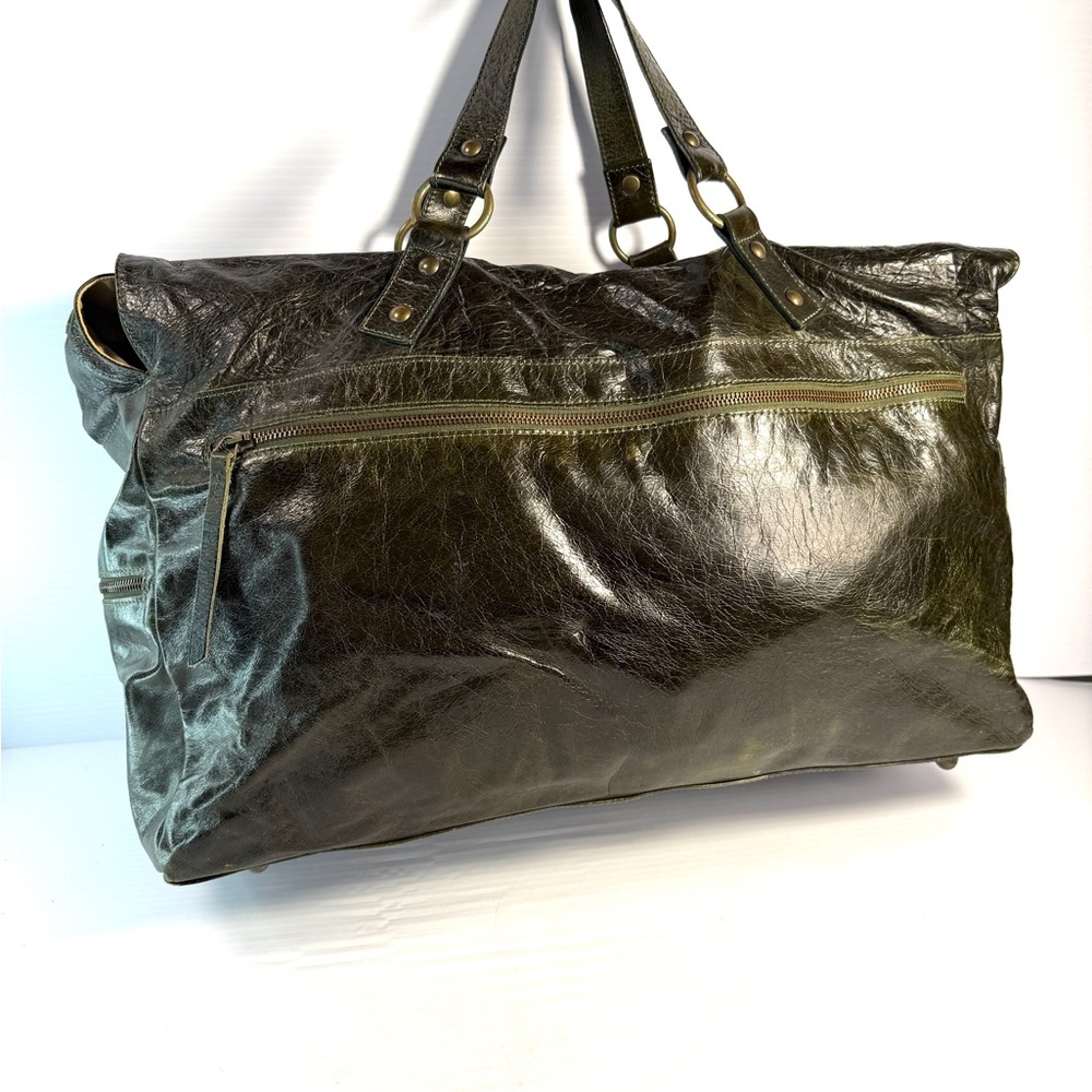 Stylish Olive Green Leather Duffel Bag